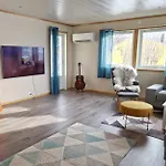 Holiday home Blabergan In The Lyngen Alps *