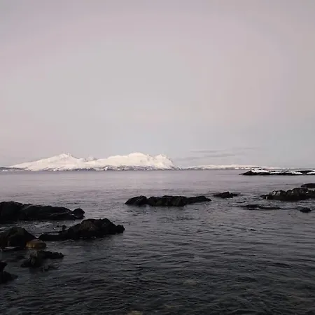 Blabergan Casa de Férias Nord-Lenangen
