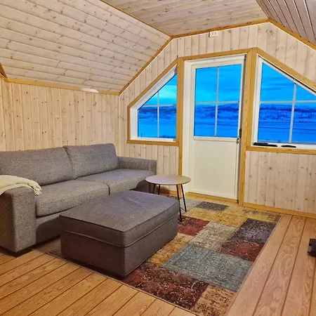 Feriehus Blabergan In The Lyngen Alps