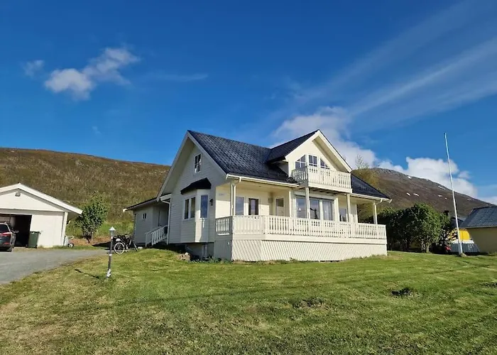 Blabergan Vakantiehuis Nord-Lenangen